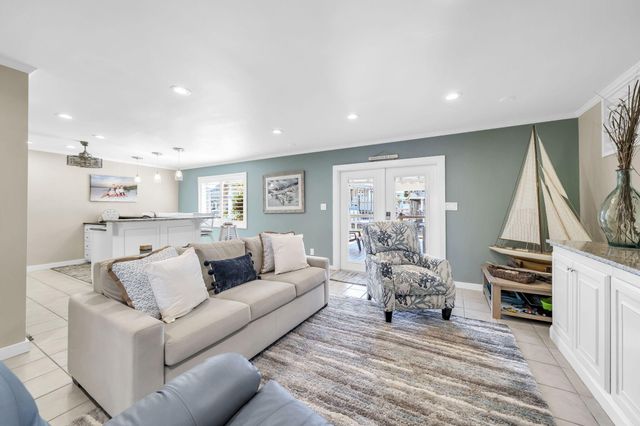 610 Lagoon Drive, Destin, FL 32541