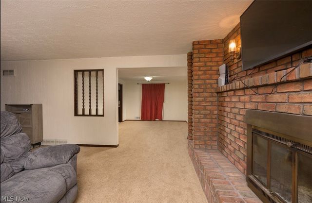 5326 Hillsboro Avenue SE, Canton, OH 44707