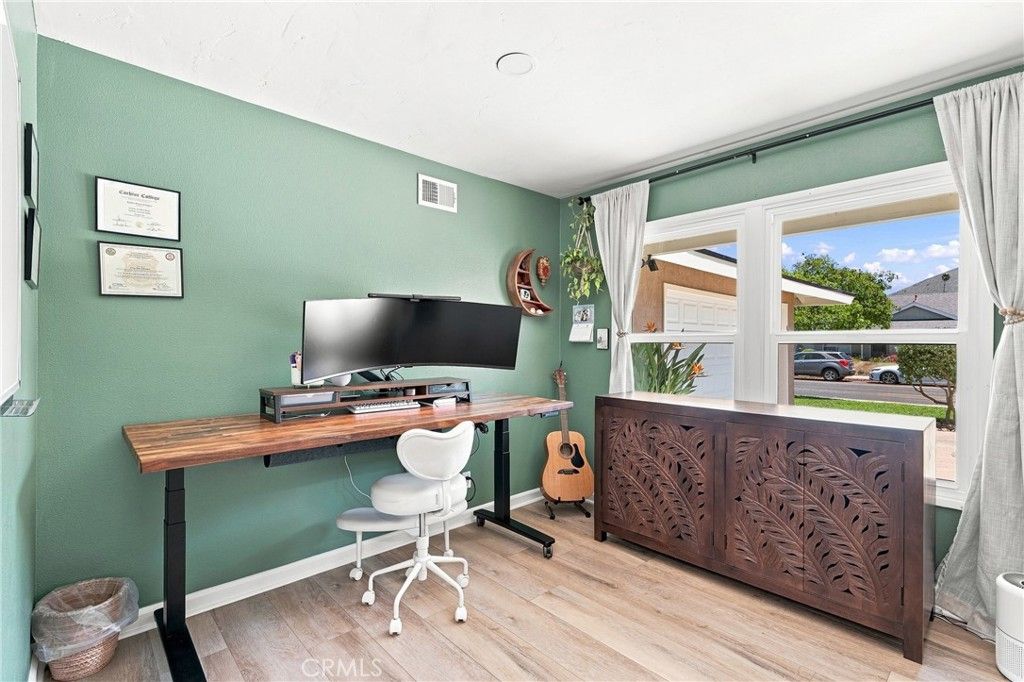Image 14 of property listing at 313 Amherst, Lompoc, CA 93436