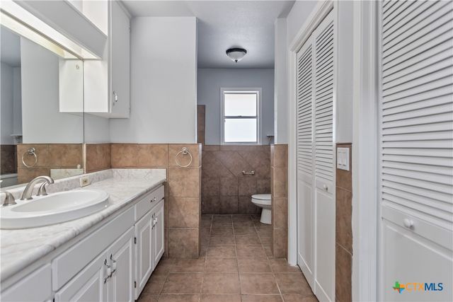 1338 Canary Lane, Seguin, TX 78155