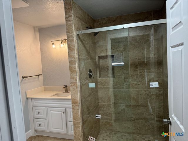 1338 Canary Lane, Seguin, TX 78155