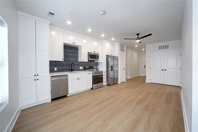 3000 E Duval ST 307, Austin, TX 78705