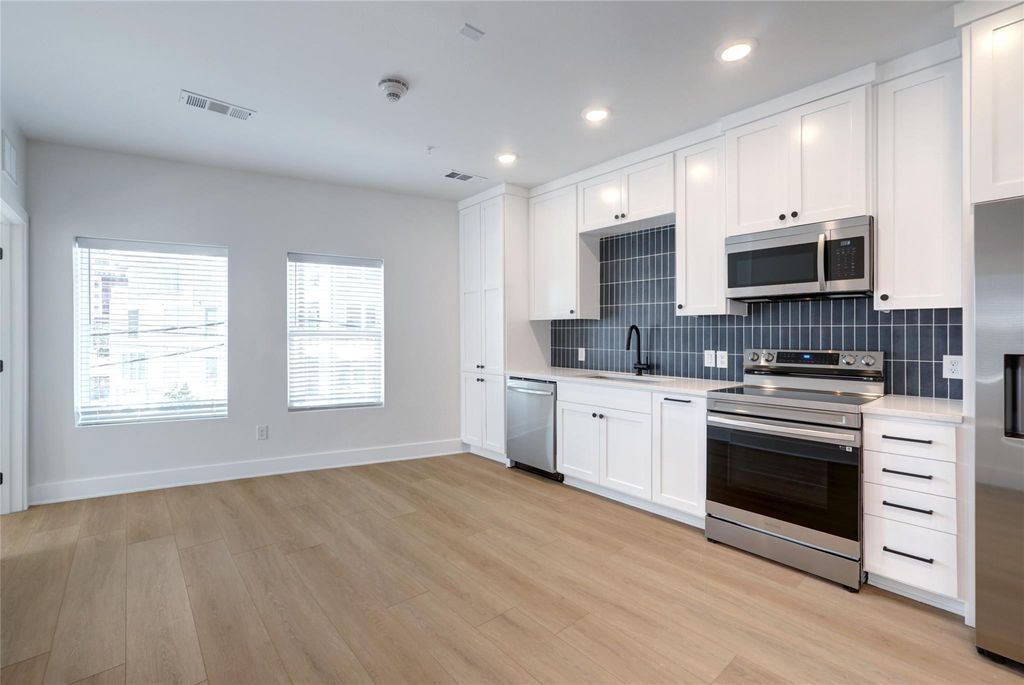 3000 E Duval ST 307, Austin, TX 78705