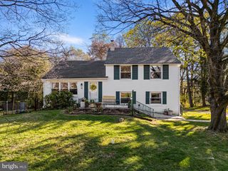 105 WESTMINSTER DR, Wallingford, PA 19086