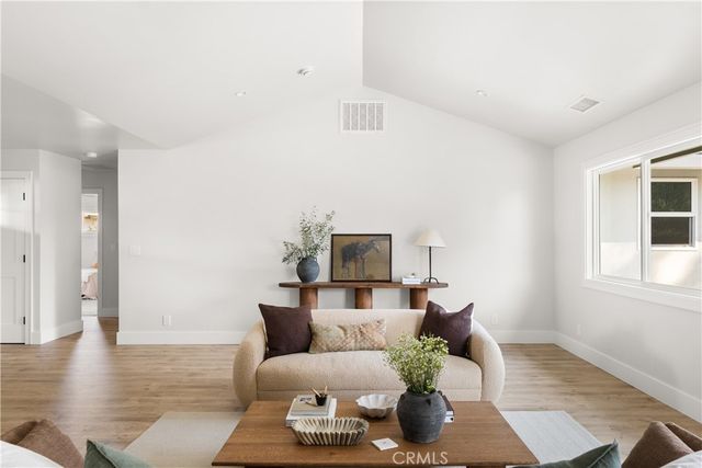 2 Canterbury Circle, Chico, CA 95926