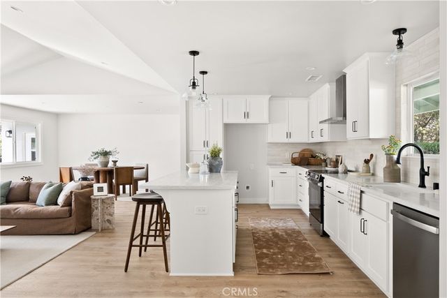 2 Canterbury Circle, Chico, CA 95926