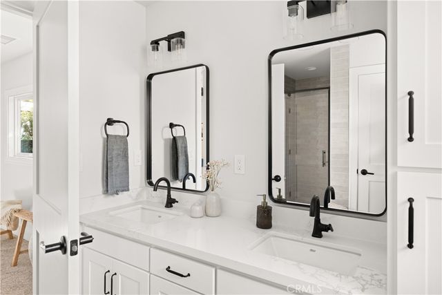 2 Canterbury Circle, Chico, CA 95926