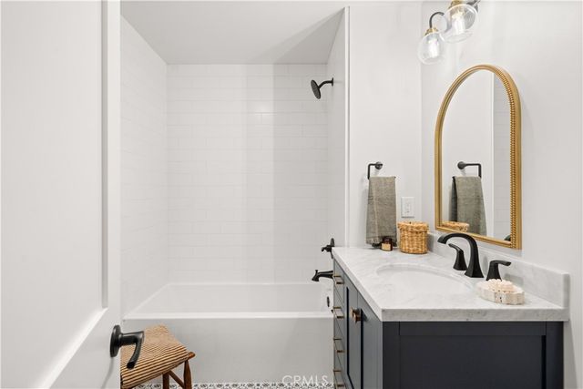 2 Canterbury Circle, Chico, CA 95926