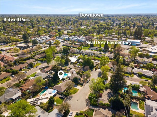 2 Canterbury Circle, Chico, CA 95926