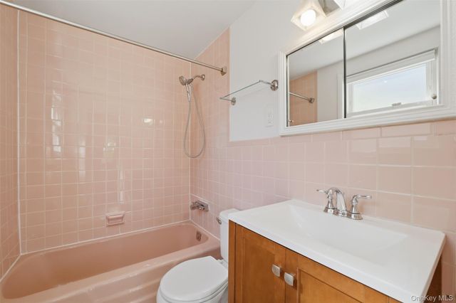 315 Sickles Avenue, New Rochelle, NY 10801