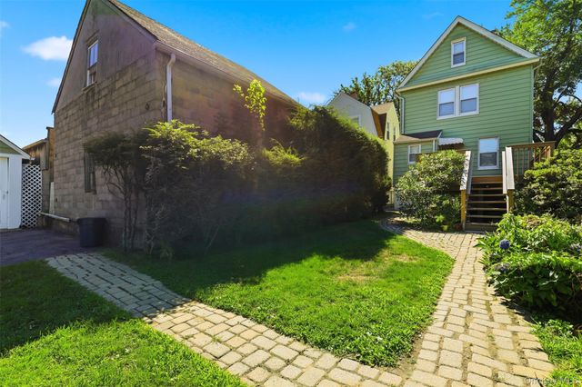 315 Sickles Avenue, New Rochelle, NY 10801