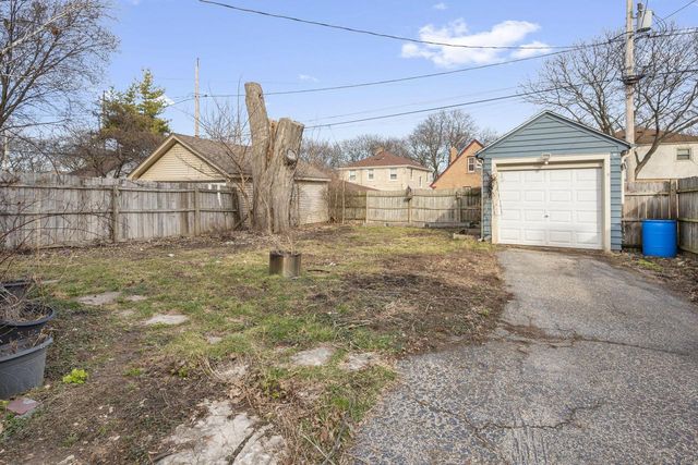3356 N 48th STREET, Milwaukee, WI 53216