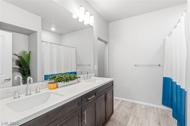 8727 Twisted Vine Lane, Las Vegas, NV 89139