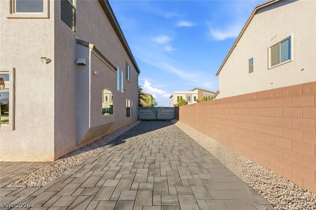 8727 Twisted Vine Lane, Las Vegas, NV 89139