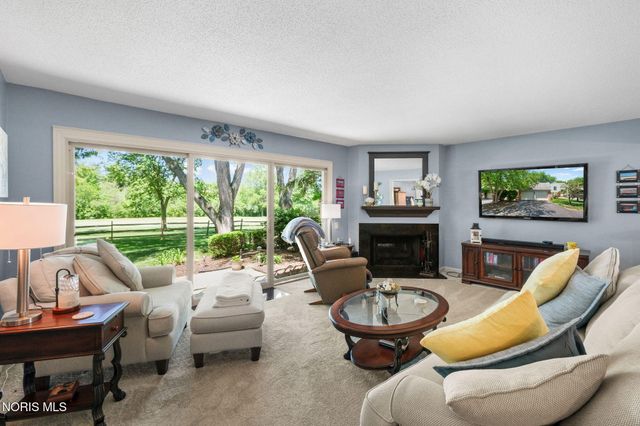 29241 Bates Road, Perrysburg, OH 43551