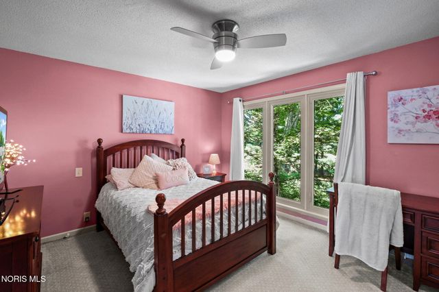 29241 Bates Road, Perrysburg, OH 43551