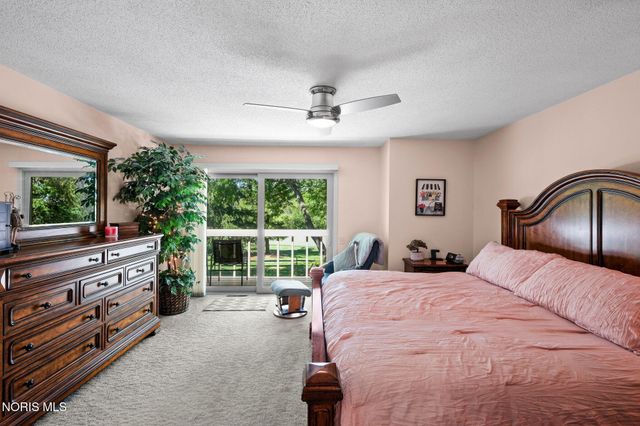 29241 Bates Road, Perrysburg, OH 43551