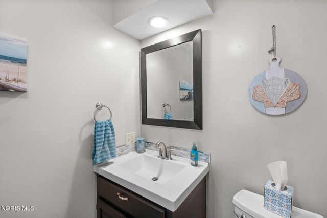 29241 Bates Road, Perrysburg, OH 43551