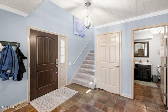29241 Bates Road, Perrysburg, OH 43551