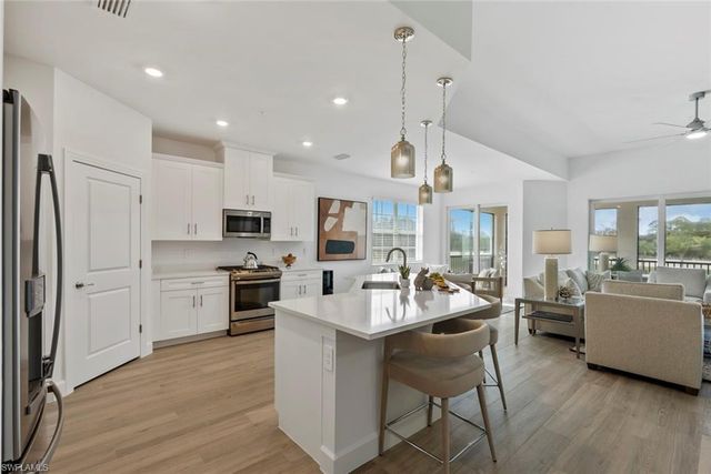 16889 Fairgrove Way Unit 201, Naples, FL 34110