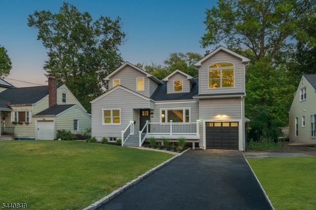 25 Montgomery Rd, Livingston Twp., NJ 07039