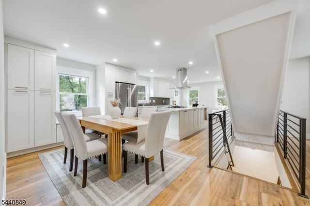 25 Montgomery Rd, Livingston Twp., NJ 07039