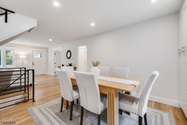 25 Montgomery Rd, Livingston Twp., NJ 07039