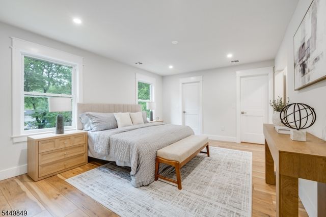 25 Montgomery Rd, Livingston Twp., NJ 07039