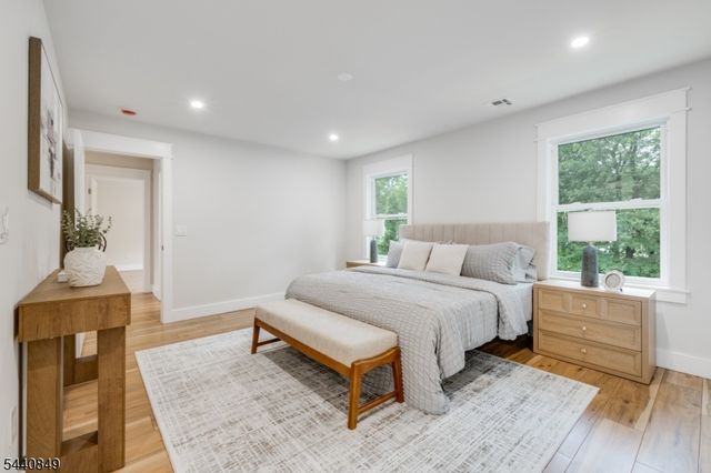 25 Montgomery Rd, Livingston Twp., NJ 07039