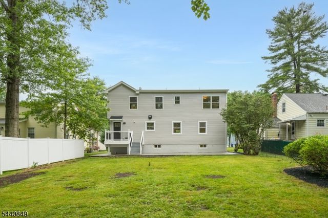 25 Montgomery Rd, Livingston Twp., NJ 07039