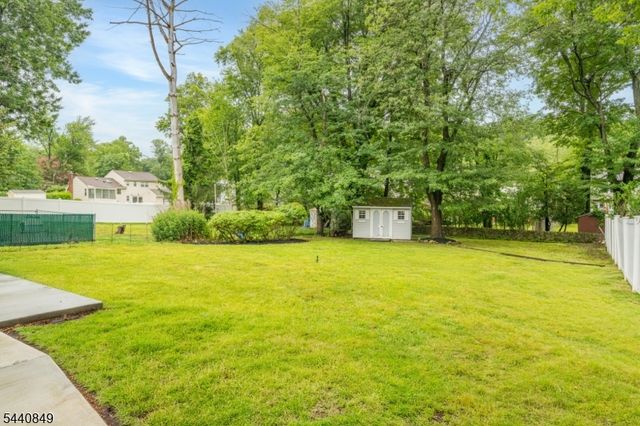 25 Montgomery Rd, Livingston Twp., NJ 07039