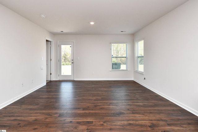 143 Boxbury Way, Fountain Inn, SC 29644