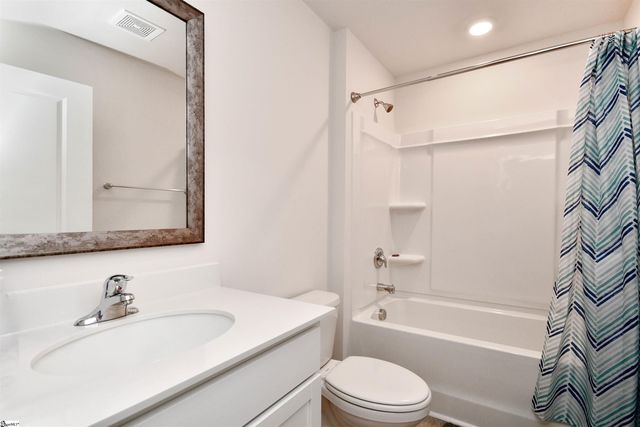 143 Boxbury Way, Fountain Inn, SC 29644