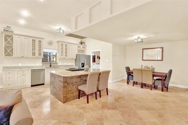 50 Lazy Lane, Kemah, TX 77565