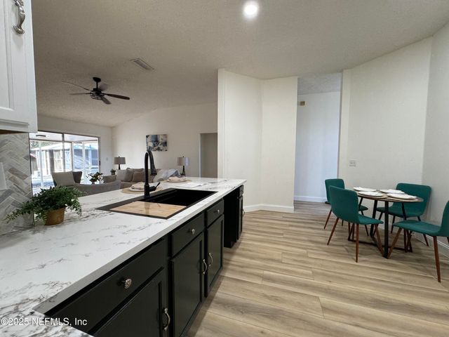 7052 SHADY PINE Street W, Jacksonville, FL 32244