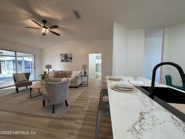 7052 SHADY PINE Street W, Jacksonville, FL 32244