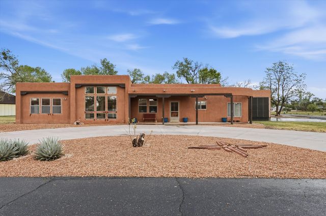 378 Debonair Drive SE, Los Lunas, NM 87031