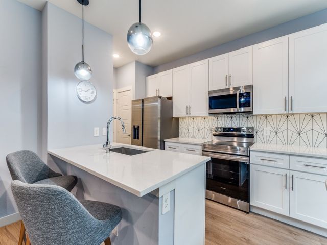 7337 Bree Court, Dallas, TX 75235