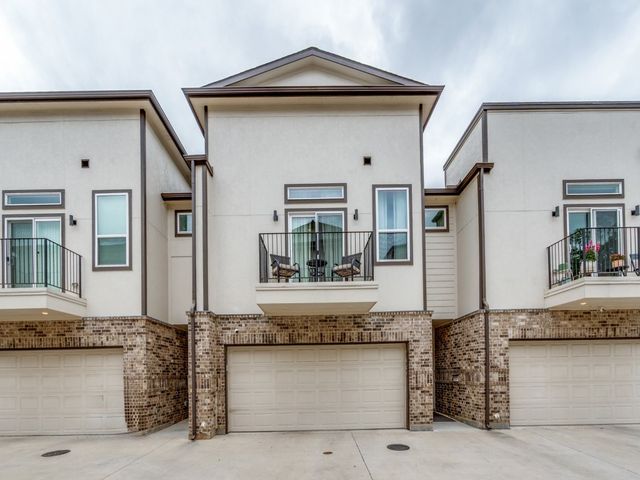7337 Bree Court, Dallas, TX 75235