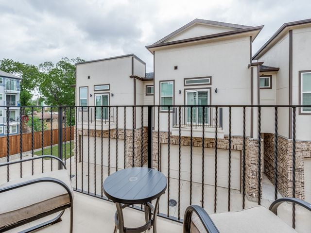 7337 Bree Court, Dallas, TX 75235