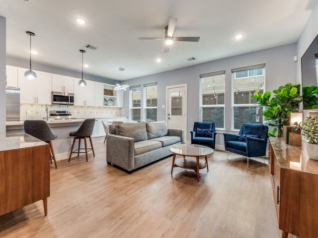 7337 Bree Court, Dallas, TX 75235