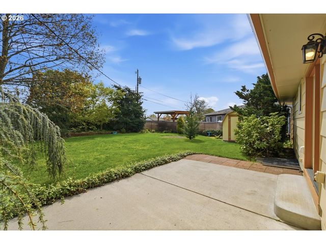 6901 Nw CANYON CREST Loop, Vancouver, WA 98665