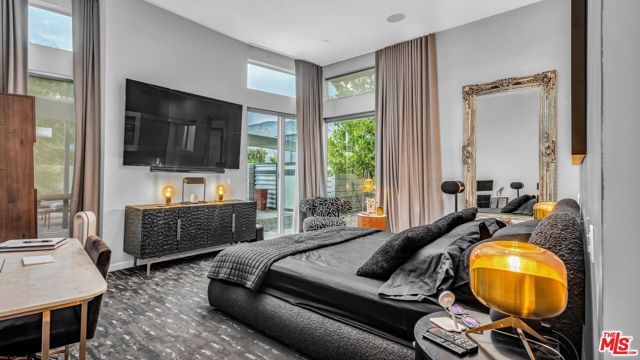 3010 N Avenida Caballeros, Palm Springs, CA 92262