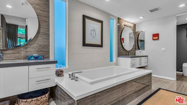 3010 N Avenida Caballeros, Palm Springs, CA 92262