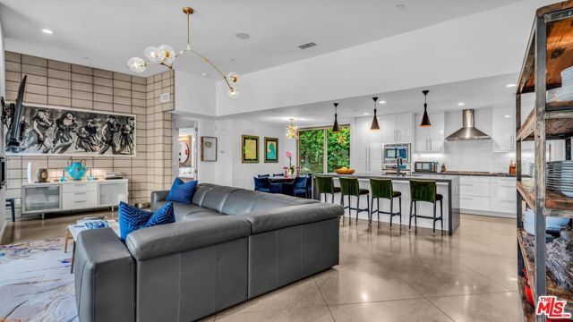 3010 N Avenida Caballeros, Palm Springs, CA 92262