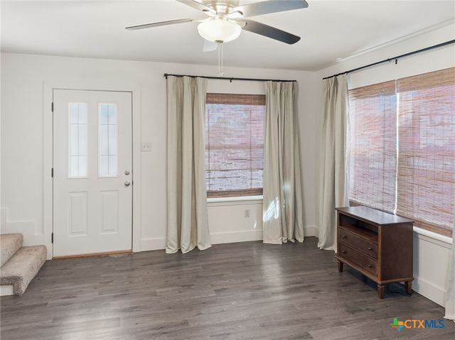 581 Kellys Way, New Braunfels, TX 78130