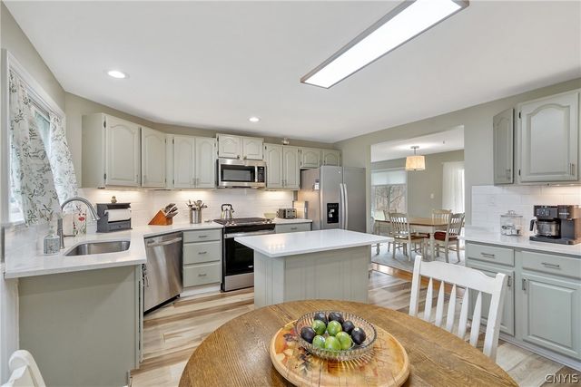 104 Tolbert Dr, Clay, NY 13212
