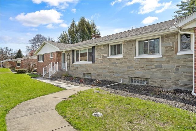 104 Tolbert Dr, Clay, NY 13212