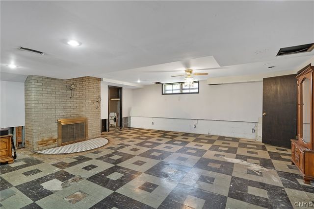 104 Tolbert Dr, Clay, NY 13212