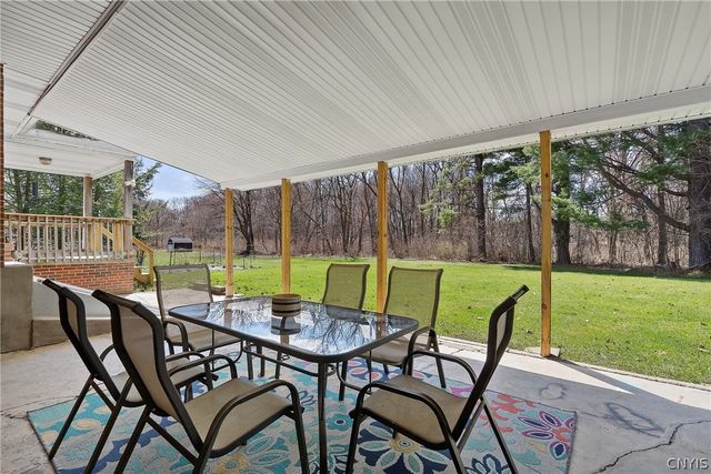 104 Tolbert Dr, Clay, NY 13212